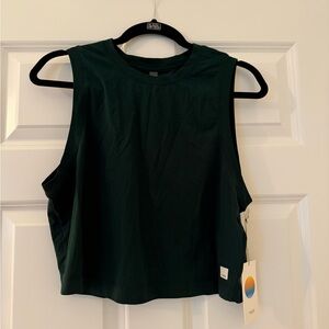 Vuori Green Muscle Tee Crop Top